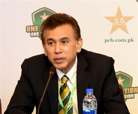 Faisal Hasnain speaking at PCB